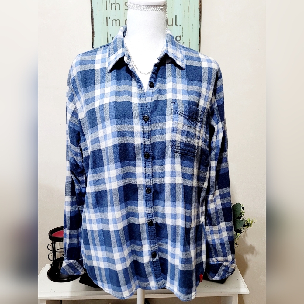 Woman's Dickies Blue Plaid Flannel Button-Up Shirt